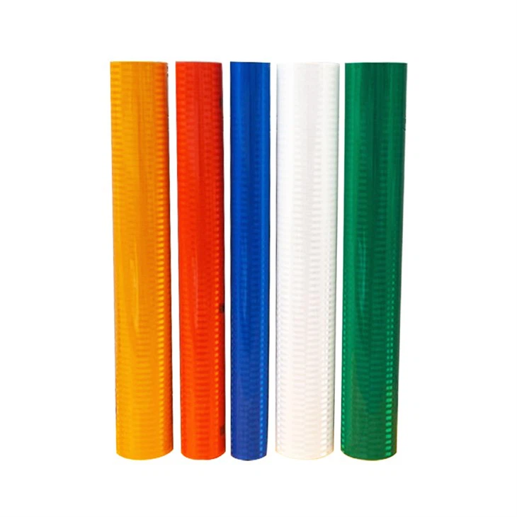 Reflektirajuća folija za prometne znakove